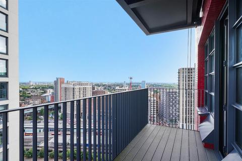 2 bedroom apartment for sale, Defoe House, London City Island, E14