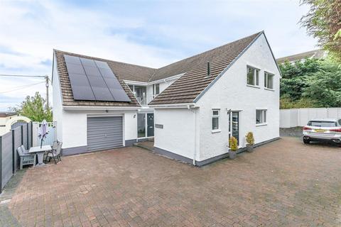 undefined, Ffordd Cynlas, Benllech, Tyn-Y-Gongl