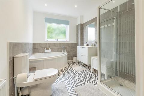 undefined, Ffordd Cynlas, Benllech, Tyn-Y-Gongl