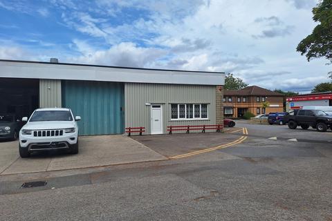 Warehouse to rent, Midland Way Thornbury BS35 2BS