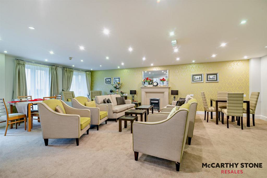 Homeowners Lounge