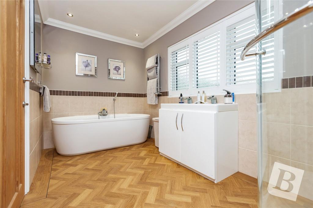 Master En-Suite