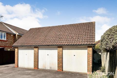 3 bedroom semi-detached house for sale, Grafton Way, West Molesey KT8