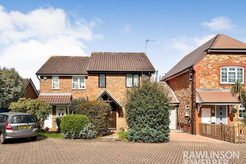 Grafton Way, West Molesey KT8