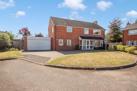 5 bedroom detached house for sale, Butt Furlong, Fladbury, WR10