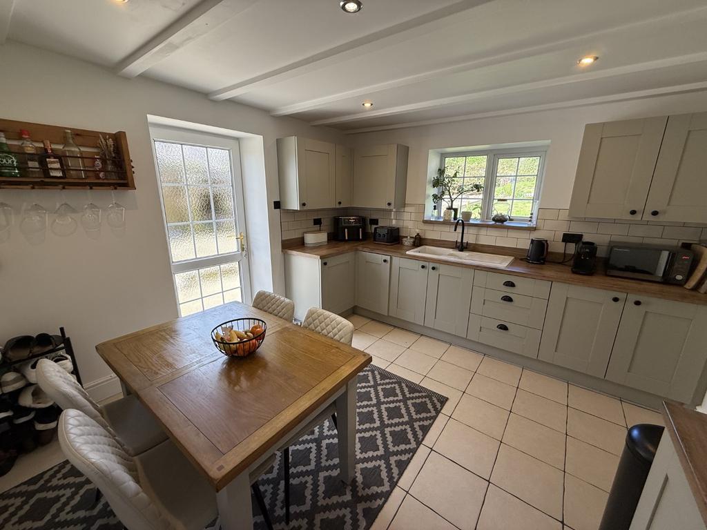 Rear Kitchen/Breakfast Room