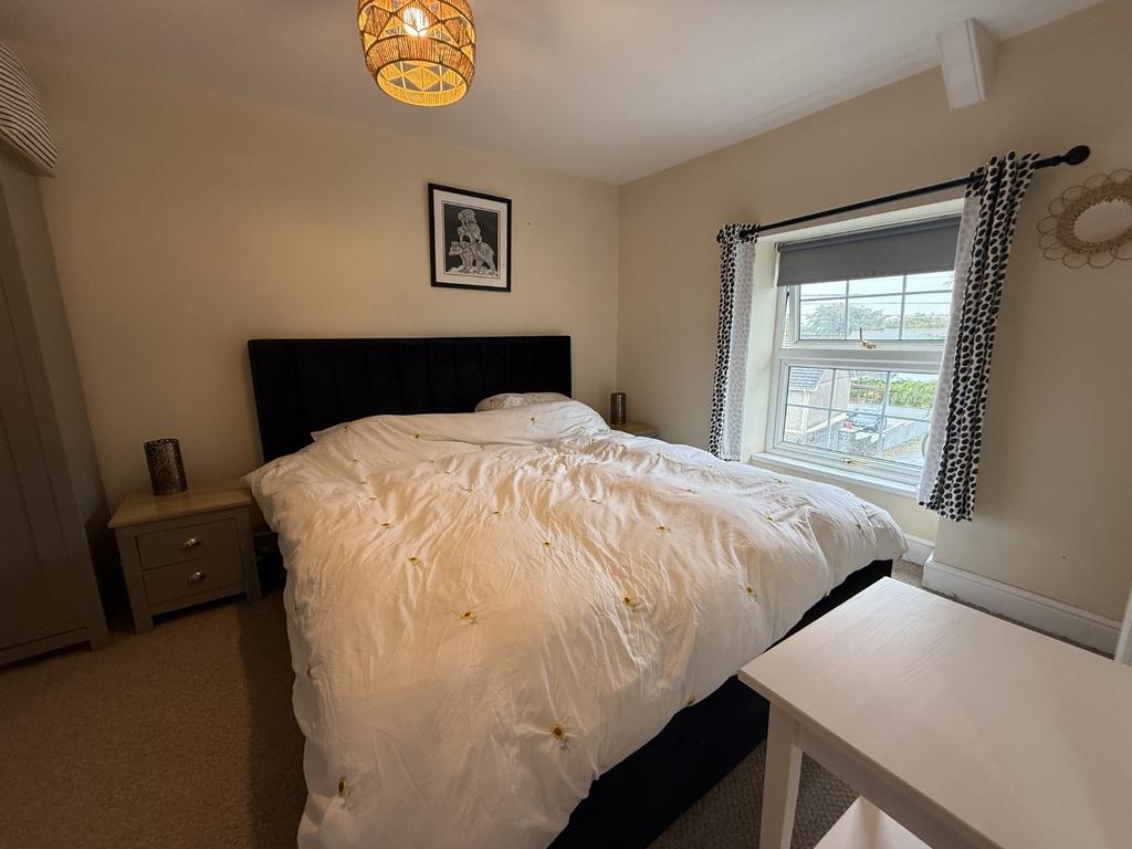 Front Double Bedroom 1