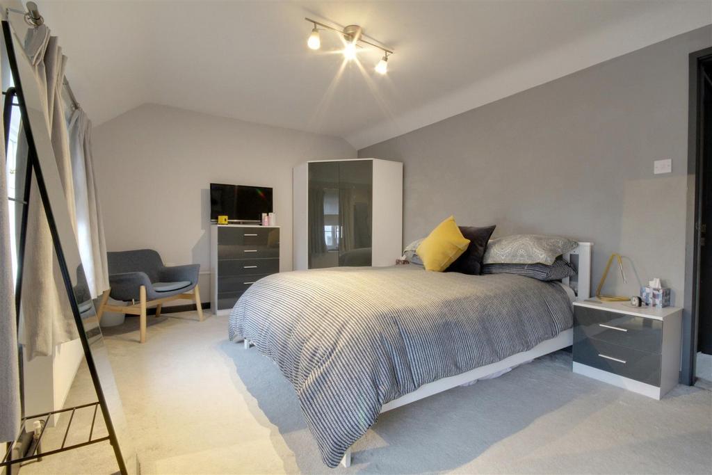 Bedroom 3.jpg