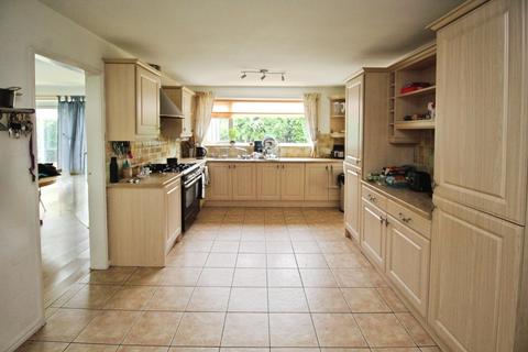 5 bedroom detached house for sale, Longdean Park, Durham DH3