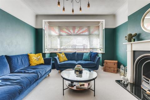 26 Chase Side Avenue, Enfield, EN2 6JU