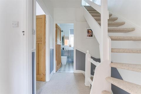 26 Chase Side Avenue, Enfield, EN2 6JU