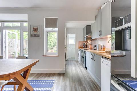 26 Chase Side Avenue, Enfield, EN2 6JU