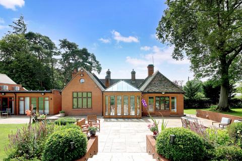 undefined, Ridge Lane, Newnham, Hook, Hampshire, RG27