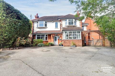 4 bedroom detached house for sale, Lichfield Road, Tamworth B78