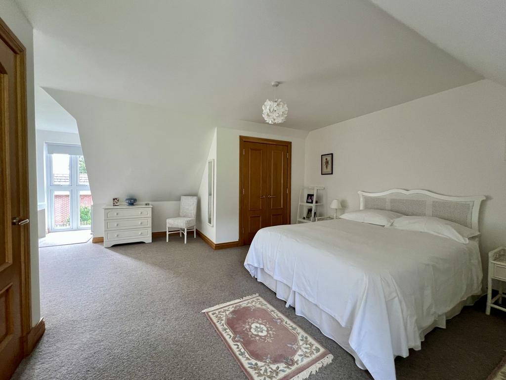 15 Templand, Crossmichael - Williamson and Henry