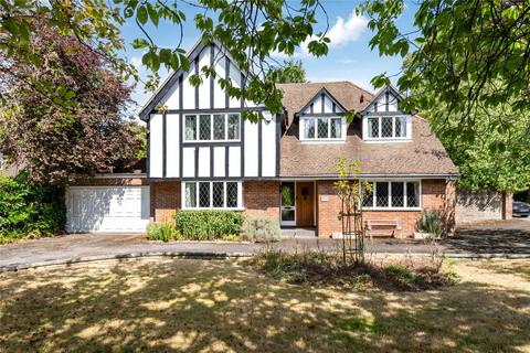 4 bedroom detached house for sale, Dove Park, Chorleywood, Rickmansworth, Hertfordshire, WD3