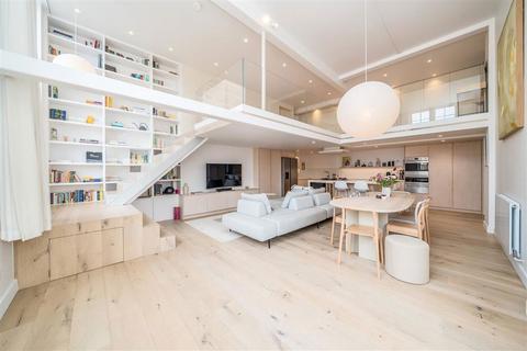 3 bedroom flat for sale, Lyham Road, London SW2