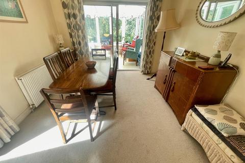 undefined, Ffordd Cynlas, Benllech, Tyn-Y-Gongl