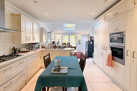 21 Charterhouse Road, Orpington, BR6 9EJ