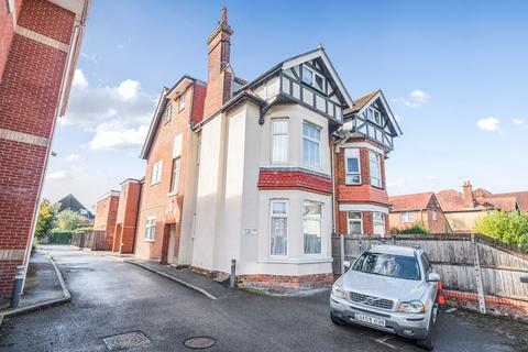 Hill Lane, Shirley, Southampton, Hampshire, SO15