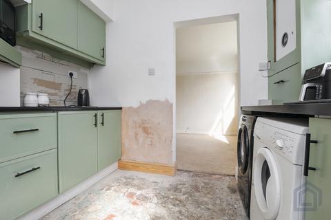 undefined, Bootle L20