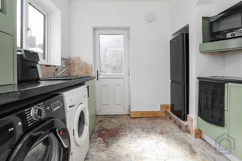 undefined, Bootle L20