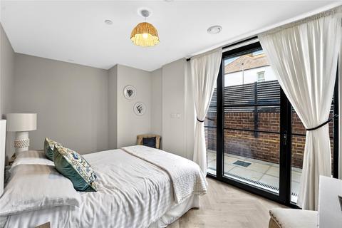 undefined, Fallsbrook Road, SW16