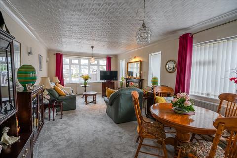 2 bedroom bungalow for sale, Stephen Crescent, Grimsby, Lincolnshire, DN34