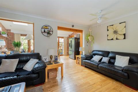 undefined, Braemar Gardens, Cippenham