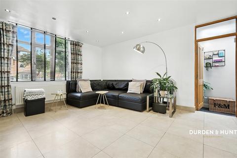 undefined, The Avenue, Wanstead E11