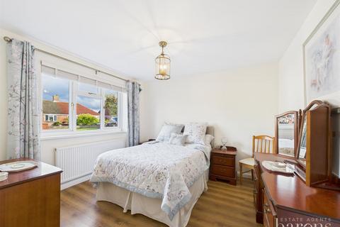 15 Brackley Way, Basingstoke, RG22 6LN