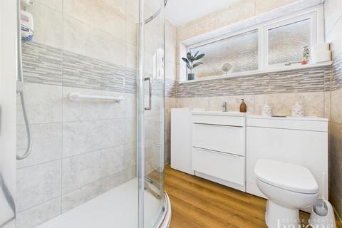15 Brackley Way, Basingstoke, RG22 6LN