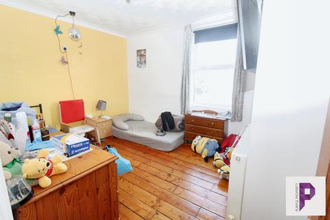 3 bedroom terraced house for sale, Victoria Road, Chatham, ME4