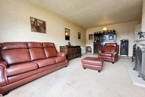 undefined, Llwyn Onn, Abergele, LL22 7EG