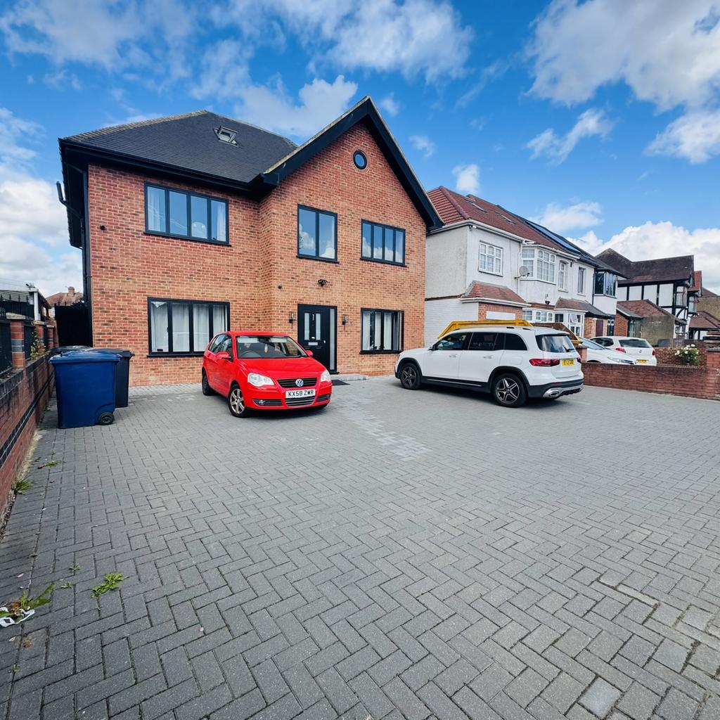 Seven bedroom  detached house for sale