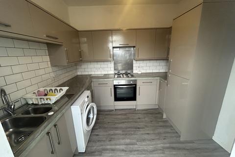 3 bedroom maisonette to rent, Filton Road, Horfield BS7
