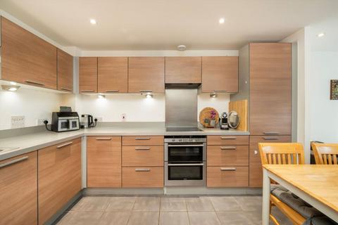 2 bedroom flat for sale, Lapis Close, London NW10