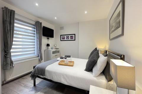 3 bedroom terraced house for sale, Sussex Street, Scarborough, YO11