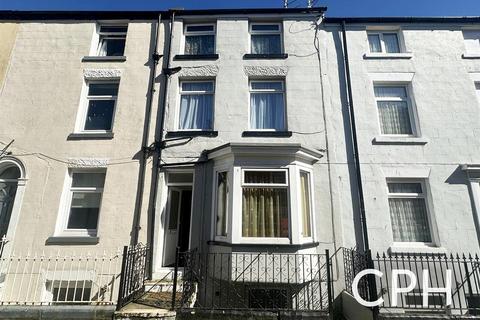 4 bedroom property for sale, Bedford Street, Scarborough, YO11