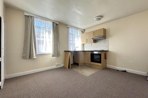 4 bedroom property for sale, Bedford Street, Scarborough, YO11