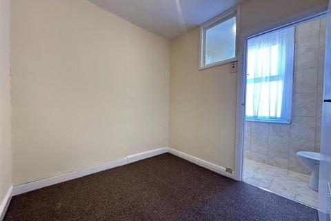 4 bedroom property for sale, Bedford Street, Scarborough, YO11