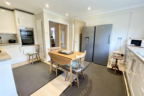 undefined, Racecourse Road, East Ayton, YO13