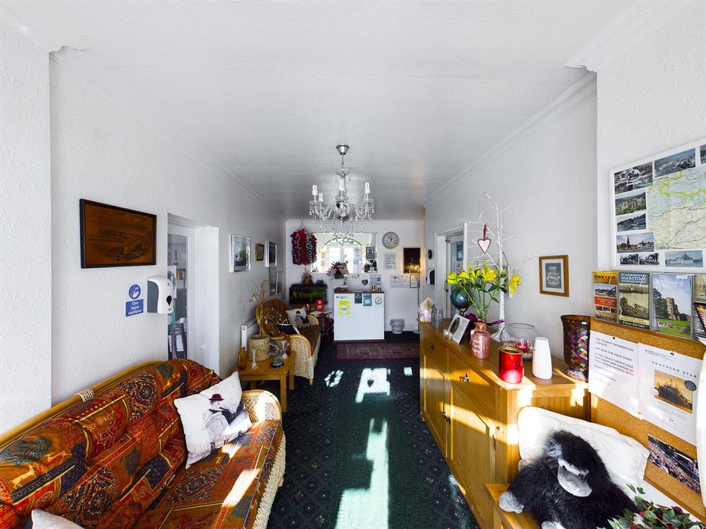 CAM00465 P1-PR0190-STILL03.jpg