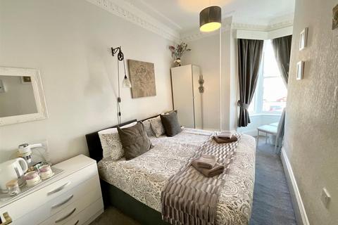 Guest house for sale, North Marine Road, Scarborough, YO12