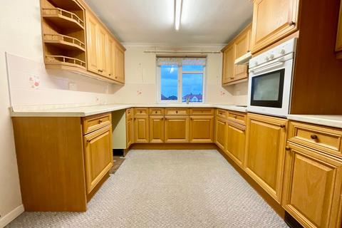 2 bedroom flat for sale, Scalby Mills Road, Scarborough, YO12