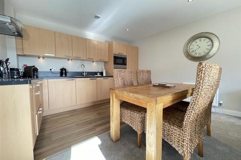 2 bedroom flat for sale, Peasholm Gap, Kepwick House Peasholm Gap, YO12