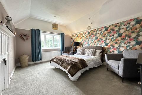 39 Hackness Road, Scarborough, YO12 5SD
