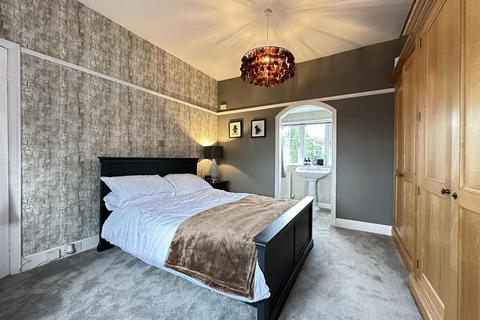 39 Hackness Road, Scarborough, YO12 5SD