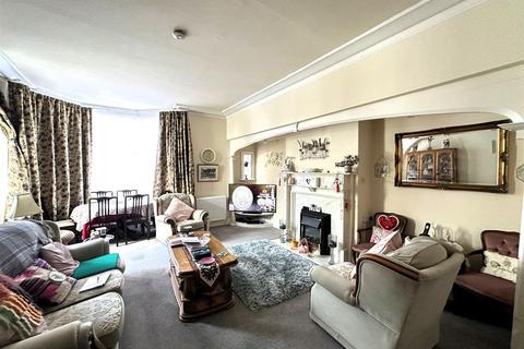 undefined, Holbeck Avenue, Scarborough, YO11