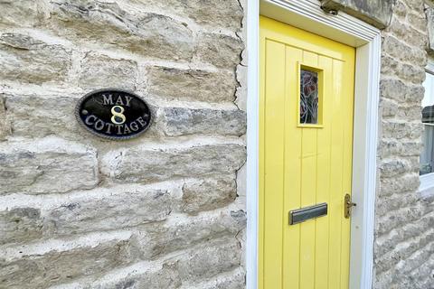 May Cottage, 8 Castlegate, East Ayton, Scarborough, YO13 9EJ